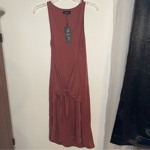 𝅺nwt MAAC London Dress